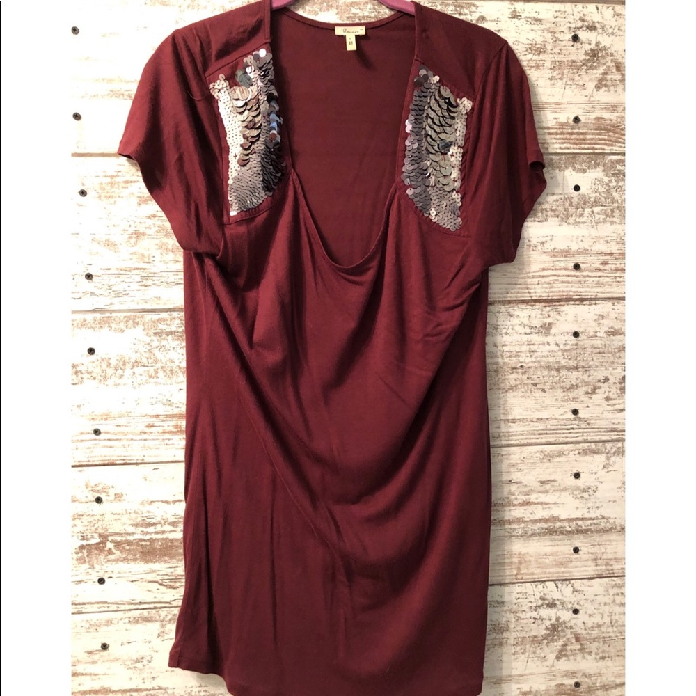Maroon top with sequence